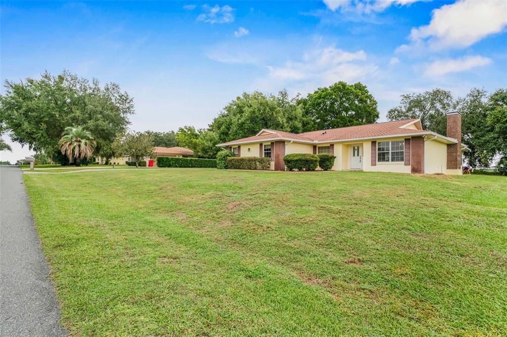 For Sale: $319,000 (3 beds, 2 baths, 1762 Square Feet)