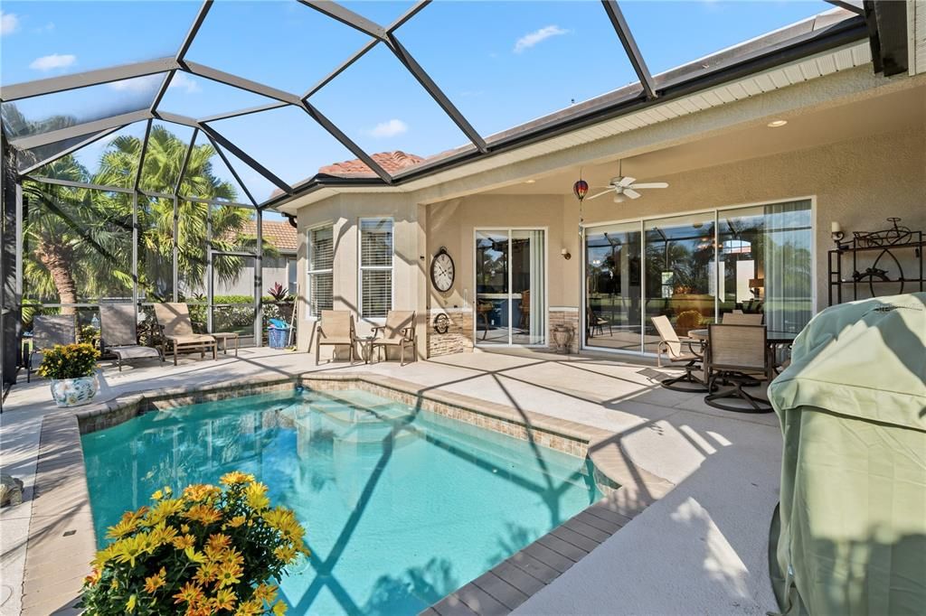 For Sale: $609,000 (3 beds, 2 baths, 2542 Square Feet)