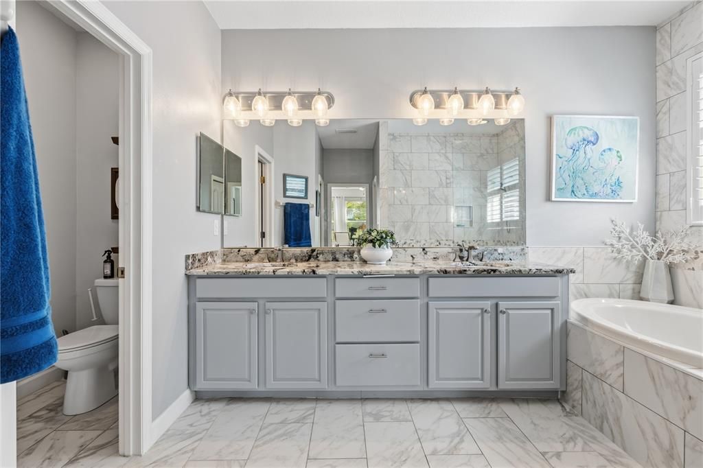 For Sale: $609,000 (3 beds, 2 baths, 2542 Square Feet)