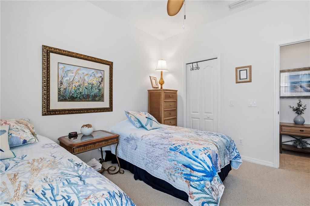 For Sale: $609,000 (3 beds, 2 baths, 2542 Square Feet)