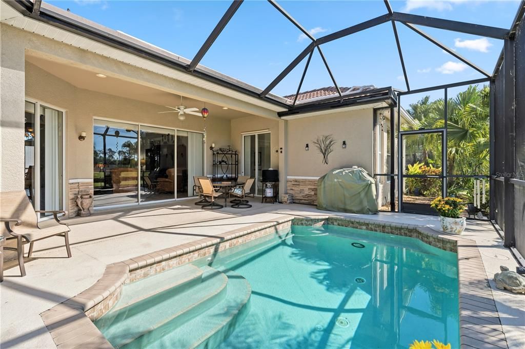 For Sale: $609,000 (3 beds, 2 baths, 2542 Square Feet)