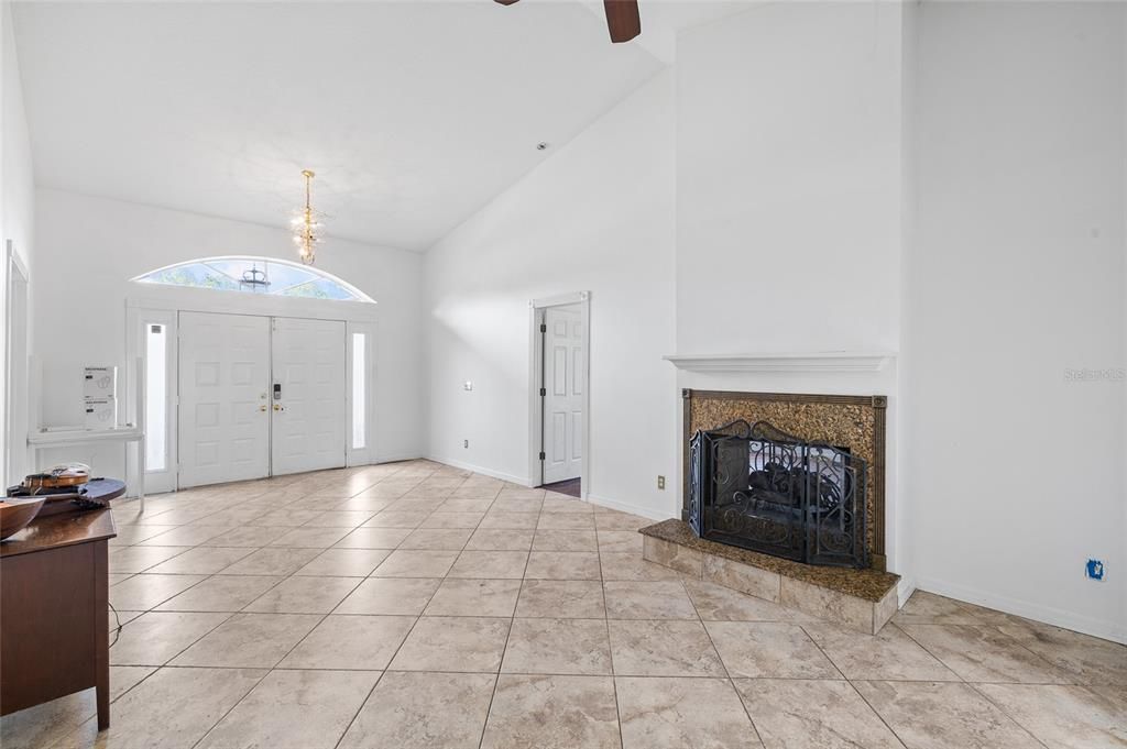 На продажу: $475,000 (4 спален, 2 ванн, 2430 Квадратных фут)