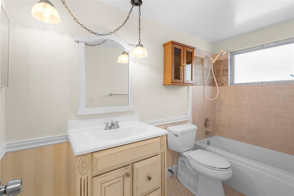 En Venta: $359,999 (3 camas, 2 baños, 1642 Pies cuadrados)