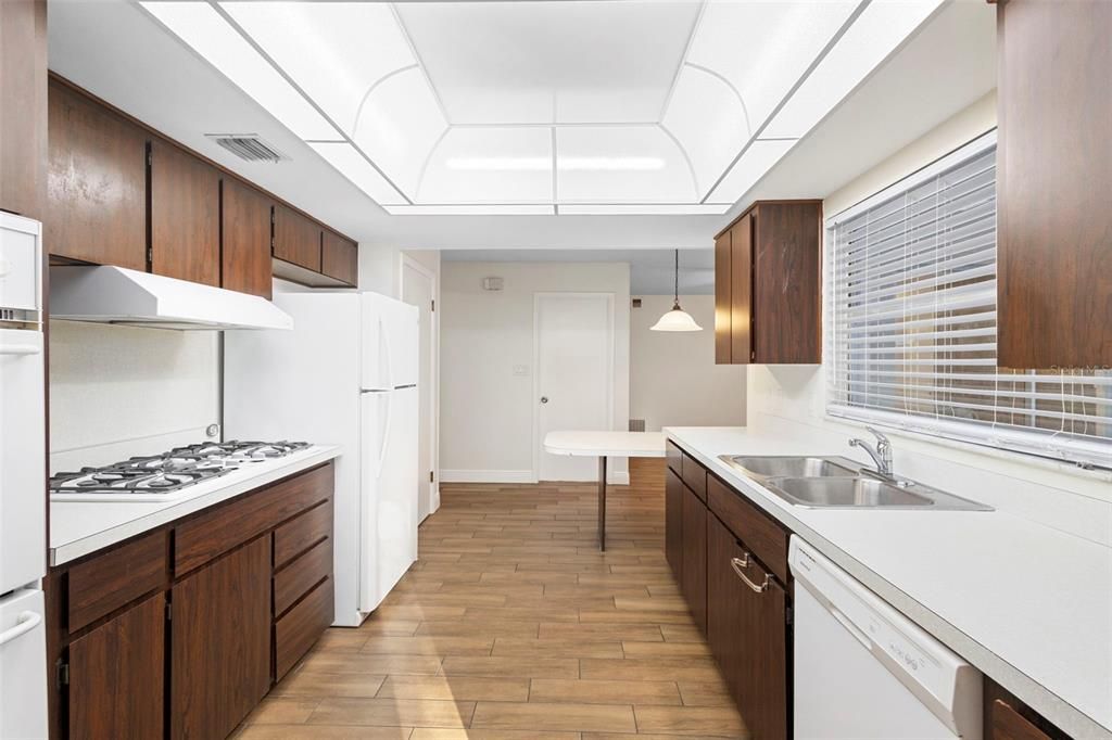 En Venta: $359,999 (3 camas, 2 baños, 1642 Pies cuadrados)