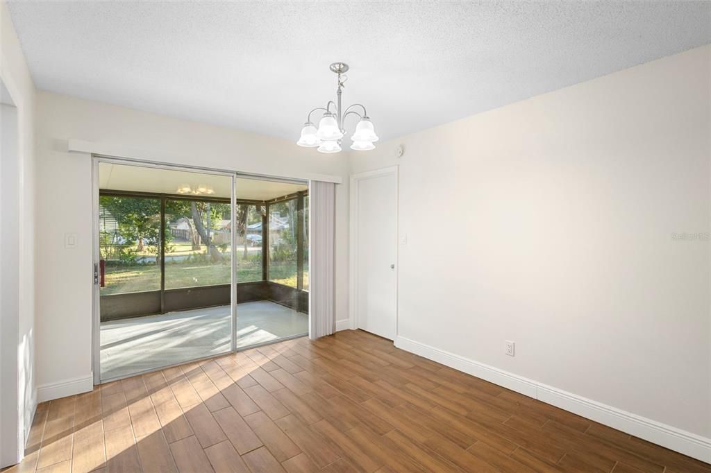 En Venta: $359,999 (3 camas, 2 baños, 1642 Pies cuadrados)