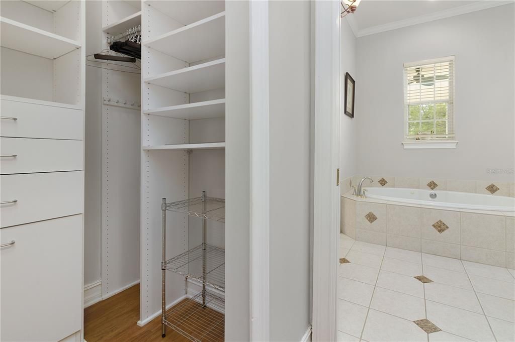 В аренду: $6,900 (5 спален, 4 ванн, 4301 Квадратных фут)