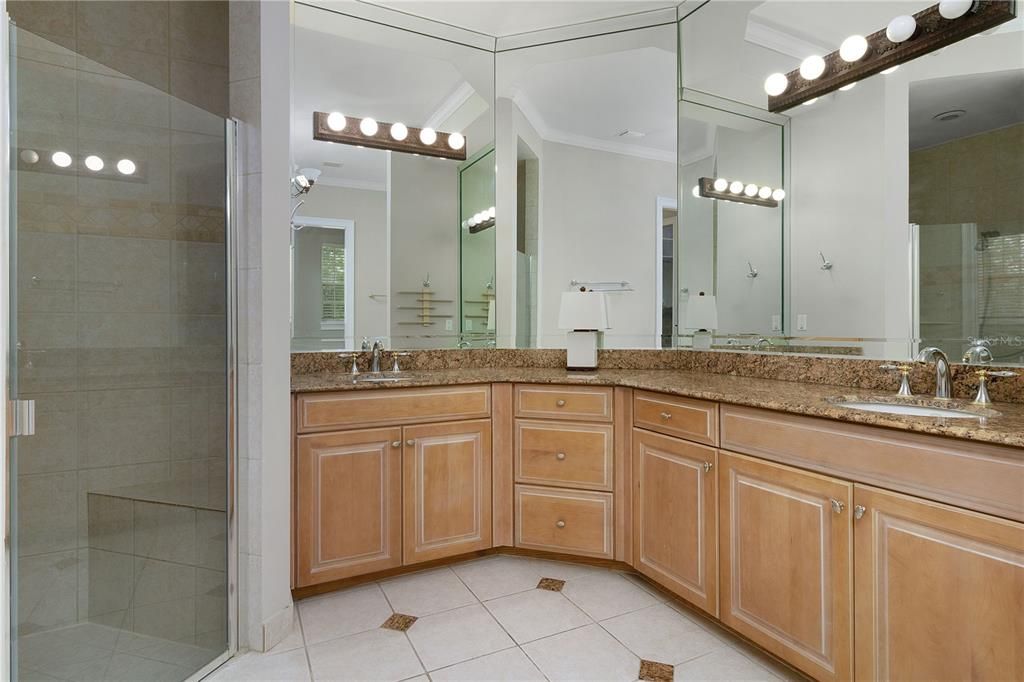 В аренду: $6,900 (5 спален, 4 ванн, 4301 Квадратных фут)