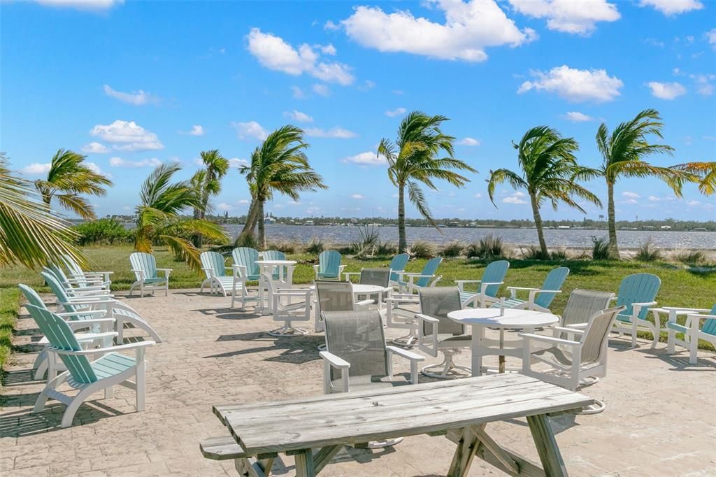 For Sale: $1,444,000 (3 beds, 3 baths, 3008 Square Feet)