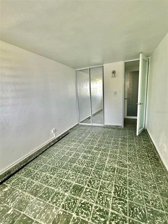 На продажу: $198,000 (3 спален, 1 ванн, 1400 Квадратных фут)