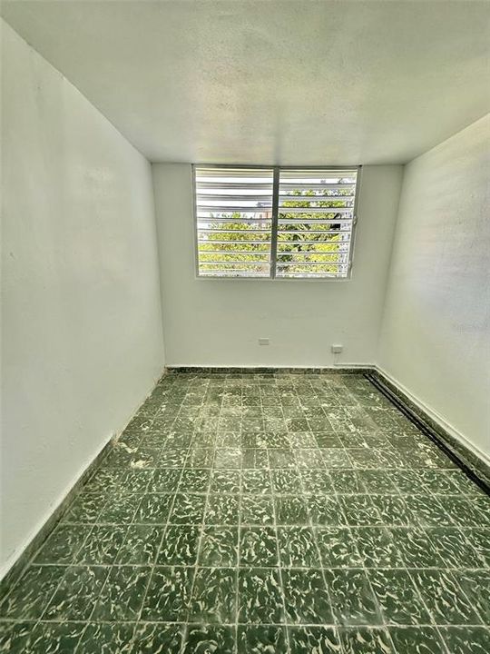 На продажу: $198,000 (3 спален, 1 ванн, 1400 Квадратных фут)