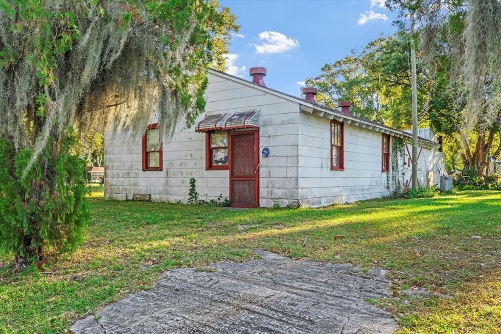 На продажу: $320,000 (3 спален, 2 ванн, 2436 Квадратных фут)