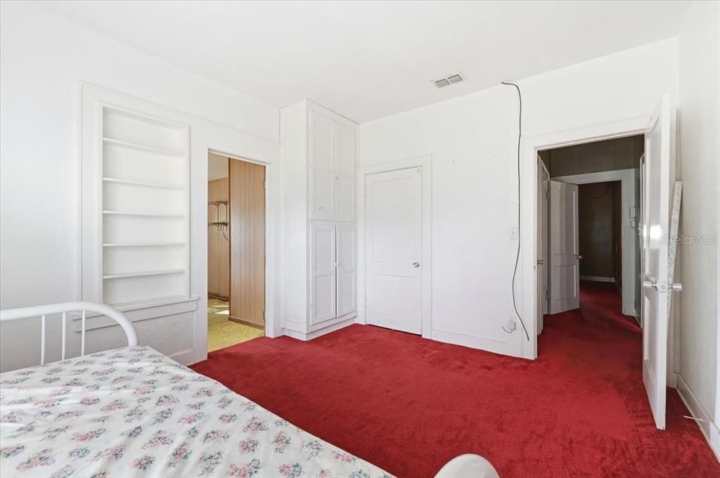 На продажу: $320,000 (3 спален, 2 ванн, 2436 Квадратных фут)