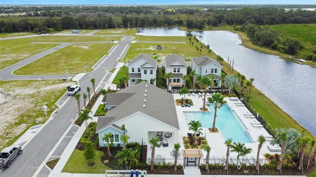 出租: $3,200 (4 贝兹, 2 浴室, 2006 平方英尺)