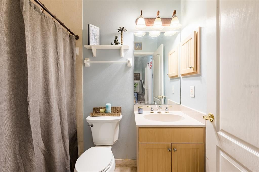 For Sale: $550,000 (4 beds, 3 baths, 1383 Square Feet)