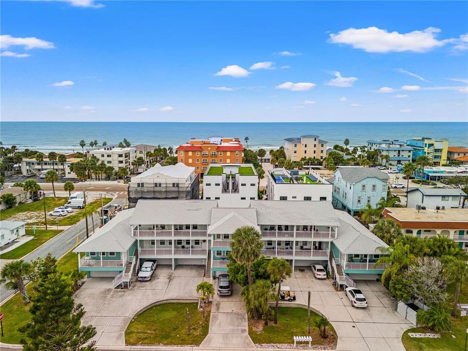 For Sale: $550,000 (4 beds, 3 baths, 1383 Square Feet)