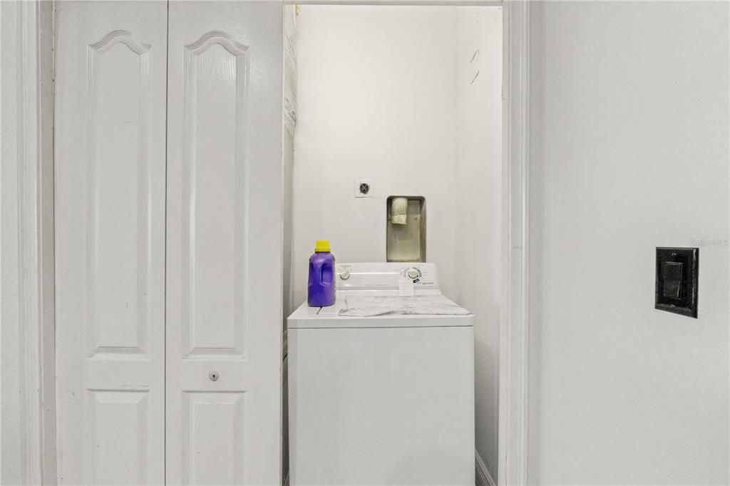 For Sale: $550,000 (4 beds, 3 baths, 1383 Square Feet)