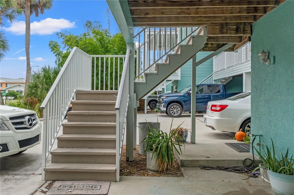 For Sale: $550,000 (4 beds, 3 baths, 1383 Square Feet)