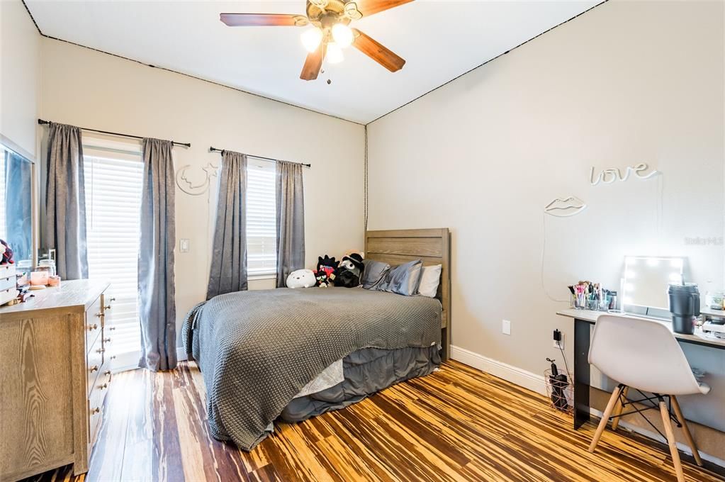 For Sale: $550,000 (4 beds, 3 baths, 1383 Square Feet)