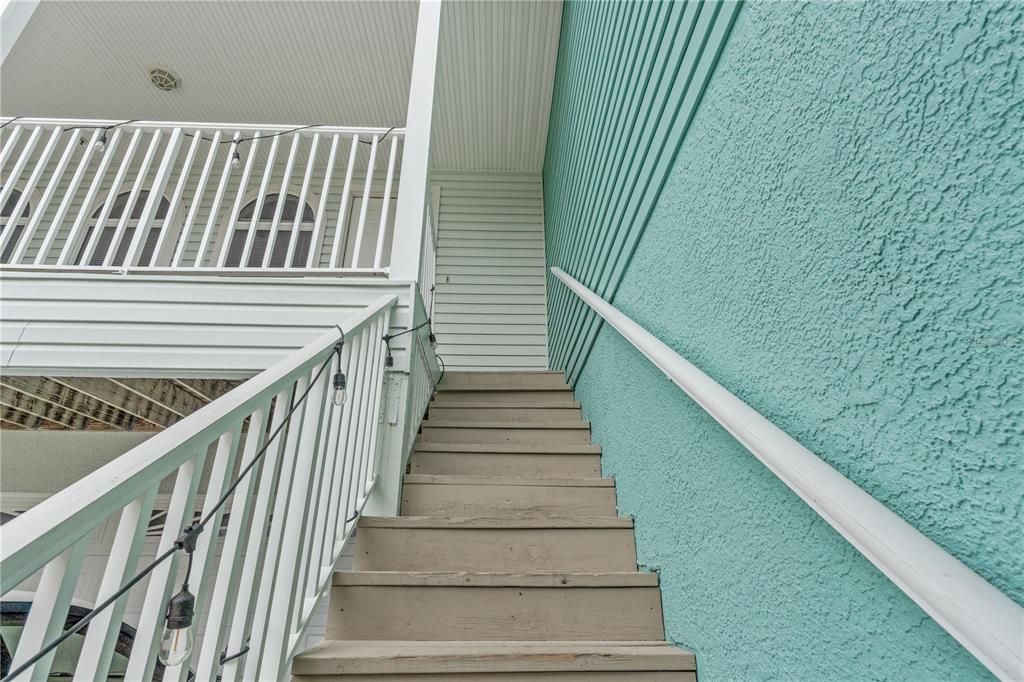 For Sale: $550,000 (4 beds, 3 baths, 1383 Square Feet)