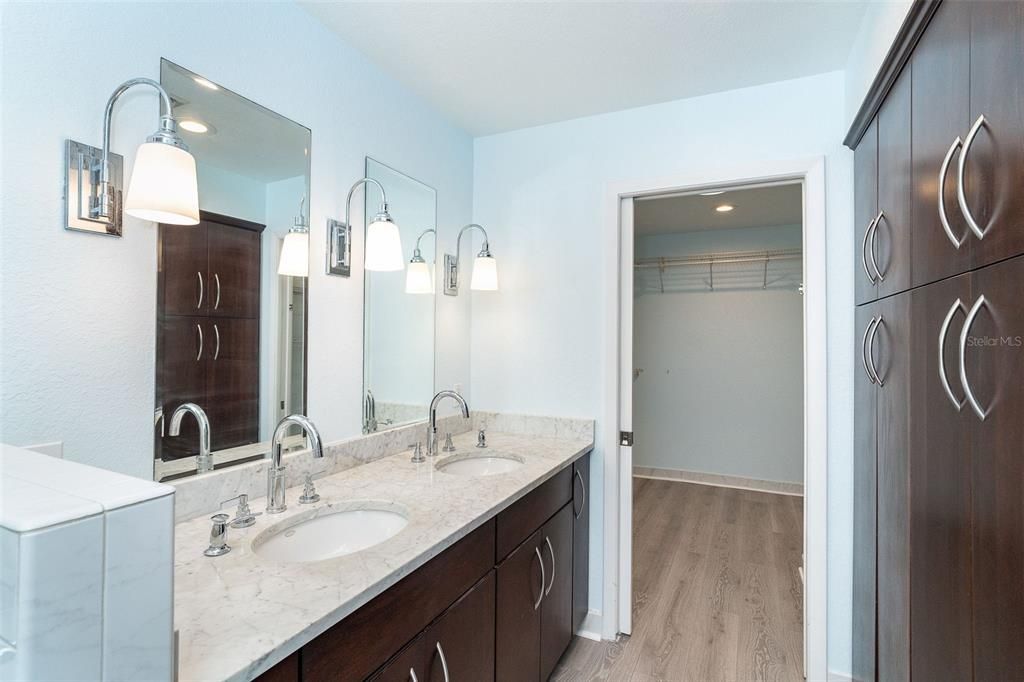 待售: $879,000 (3 贝兹, 3 浴室, 1872 平方英尺)