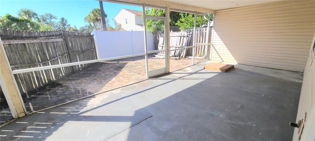 Activo con contrato: $260,000 (2 camas, 2 baños, 1284 Pies cuadrados)