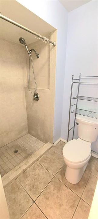 Activo con contrato: $260,000 (2 camas, 2 baños, 1284 Pies cuadrados)