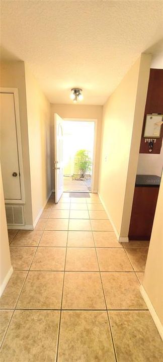 Activo con contrato: $260,000 (2 camas, 2 baños, 1284 Pies cuadrados)