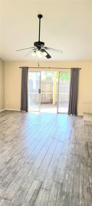 Activo con contrato: $260,000 (2 camas, 2 baños, 1284 Pies cuadrados)