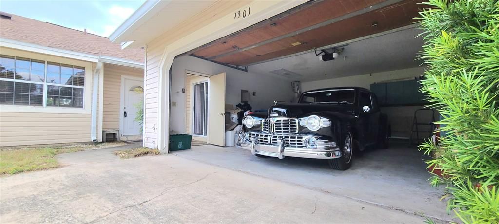 Activo con contrato: $260,000 (2 camas, 2 baños, 1284 Pies cuadrados)