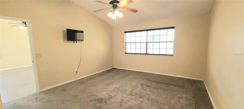 Activo con contrato: $260,000 (2 camas, 2 baños, 1284 Pies cuadrados)