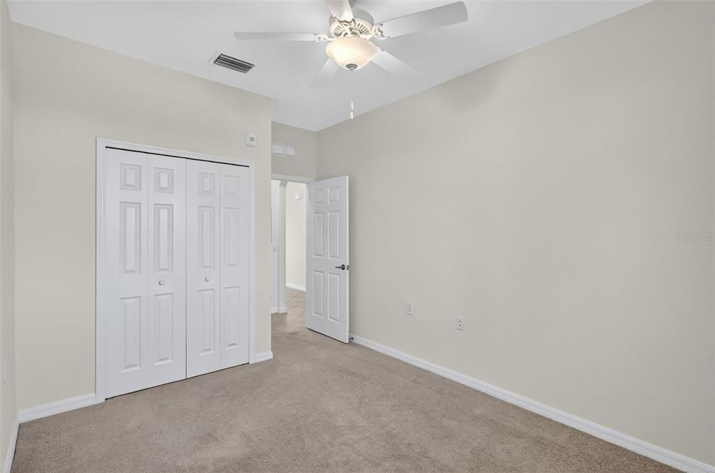 For Sale: $299,900 (2 beds, 2 baths, 1142 Square Feet)