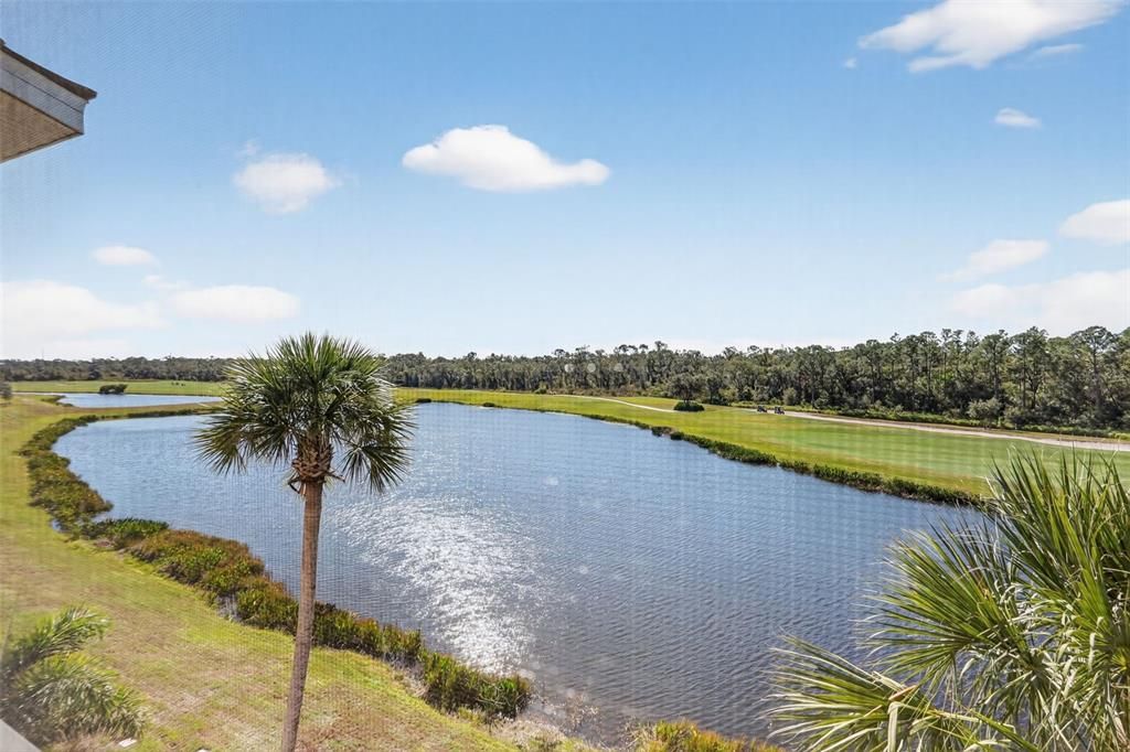 For Sale: $299,900 (2 beds, 2 baths, 1142 Square Feet)