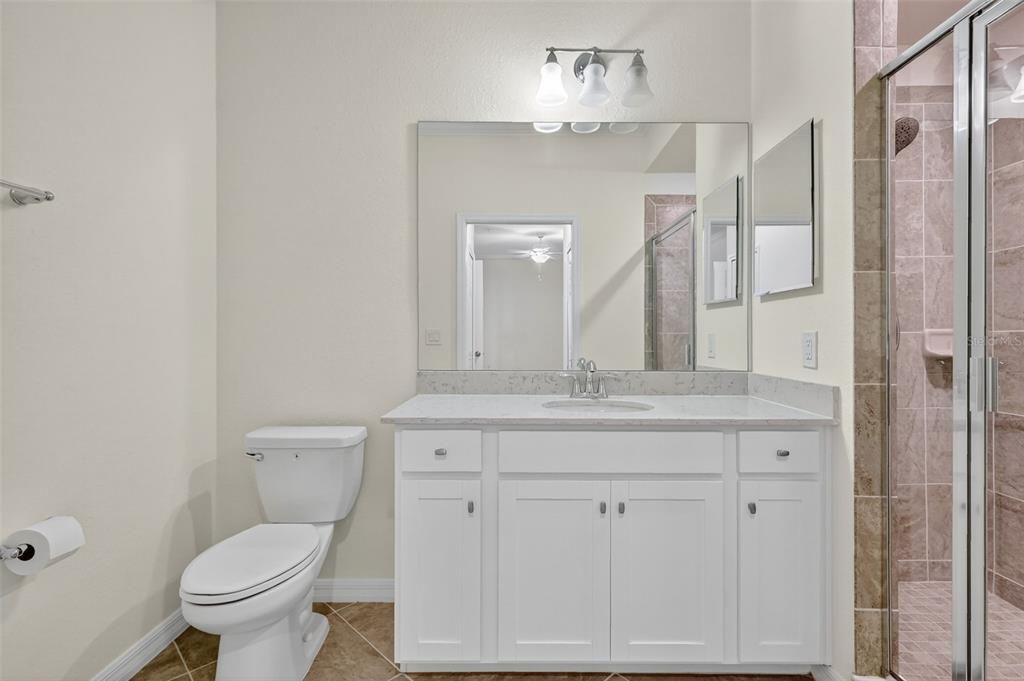 For Sale: $299,900 (2 beds, 2 baths, 1142 Square Feet)