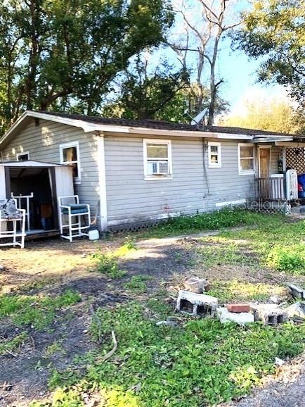 合同活跃: $129,000 (3 贝兹, 1 浴室, 864 平方英尺)