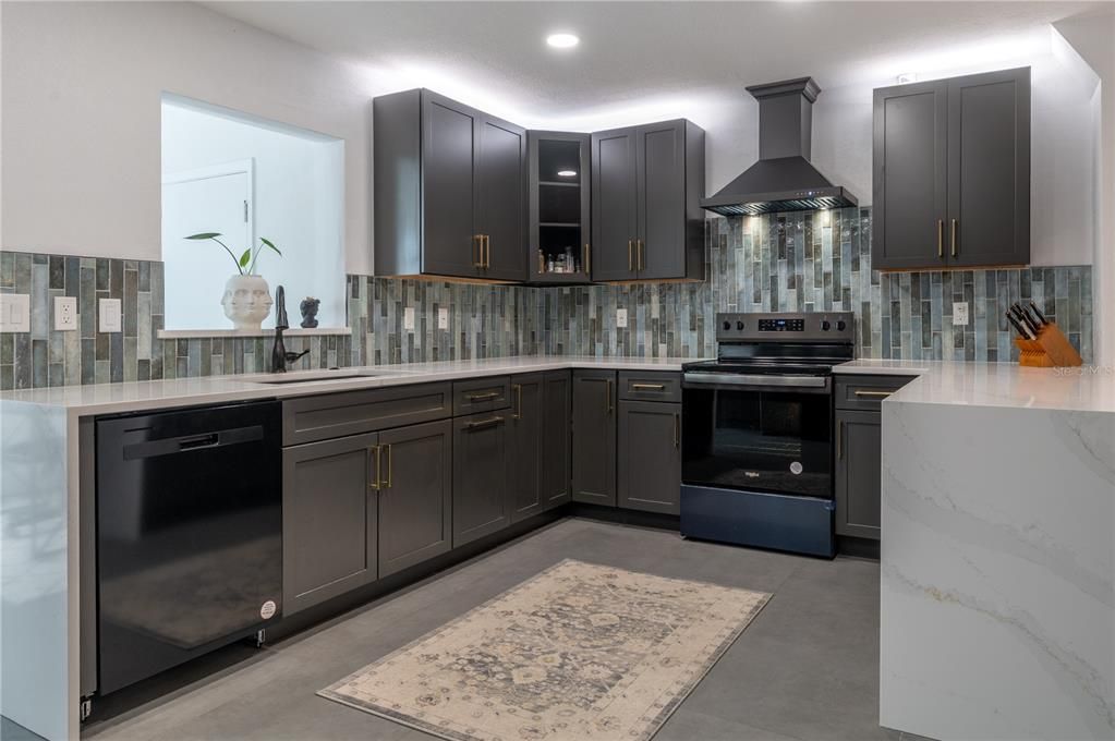 For Rent: $3,600 (2 beds, 2 baths, 1600 Square Feet)