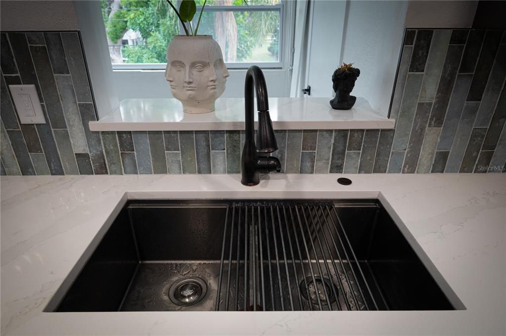 For Rent: $3,600 (2 beds, 2 baths, 1600 Square Feet)