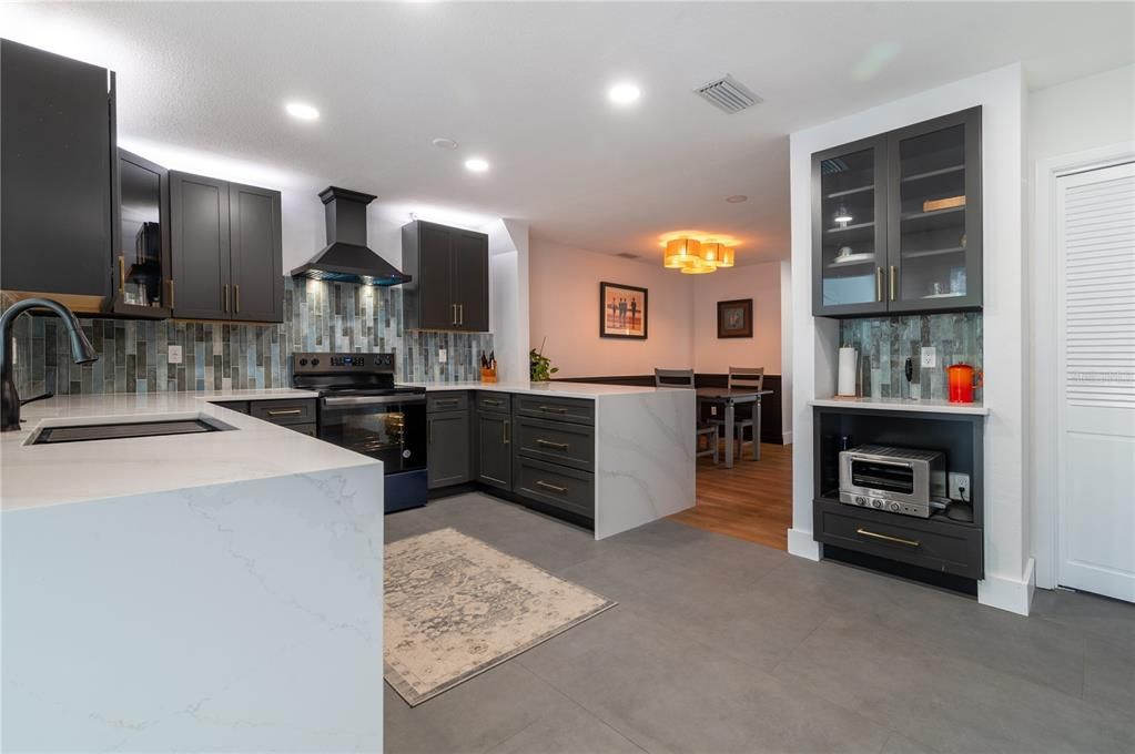 For Rent: $3,600 (2 beds, 2 baths, 1600 Square Feet)