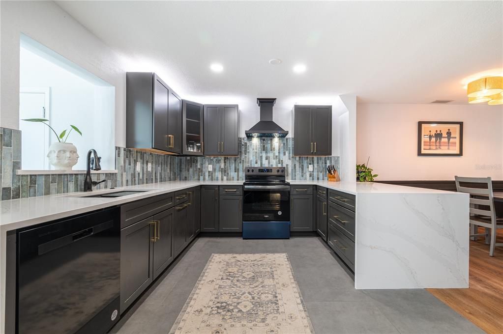 For Rent: $3,600 (2 beds, 2 baths, 1600 Square Feet)