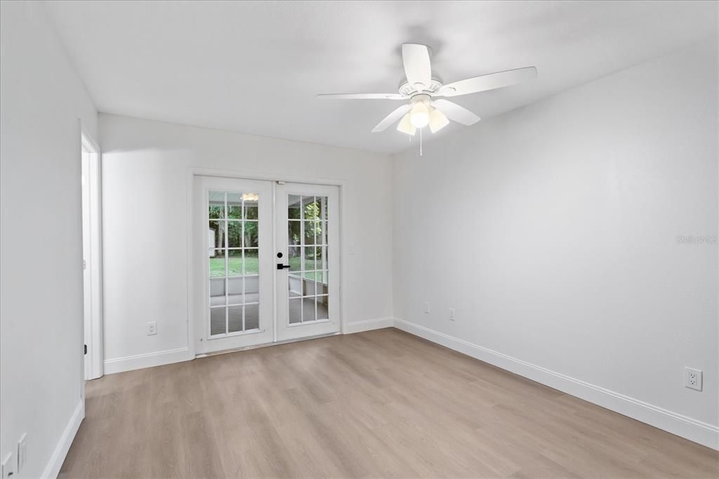 На продажу: $384,000 (3 спален, 2 ванн, 1658 Квадратных фут)