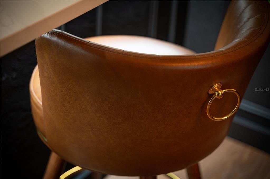 En Venta: $435,000 (2 camas, 2 baños, 1600 Pies cuadrados)