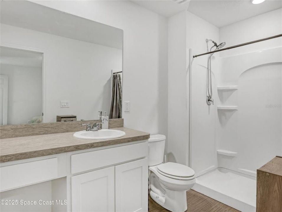 待售: $299,000 (3 贝兹, 2 浴室, 1334 平方英尺)