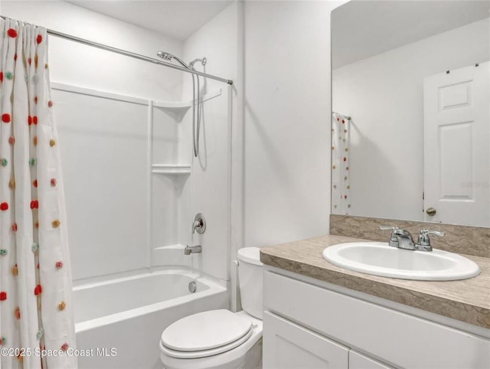 待售: $299,000 (3 贝兹, 2 浴室, 1334 平方英尺)