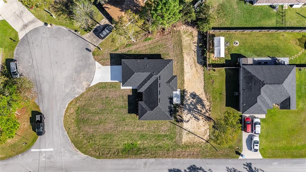 Под контрактом: $272,000 (3 спален, 2 ванн, 1440 Квадратных фут)