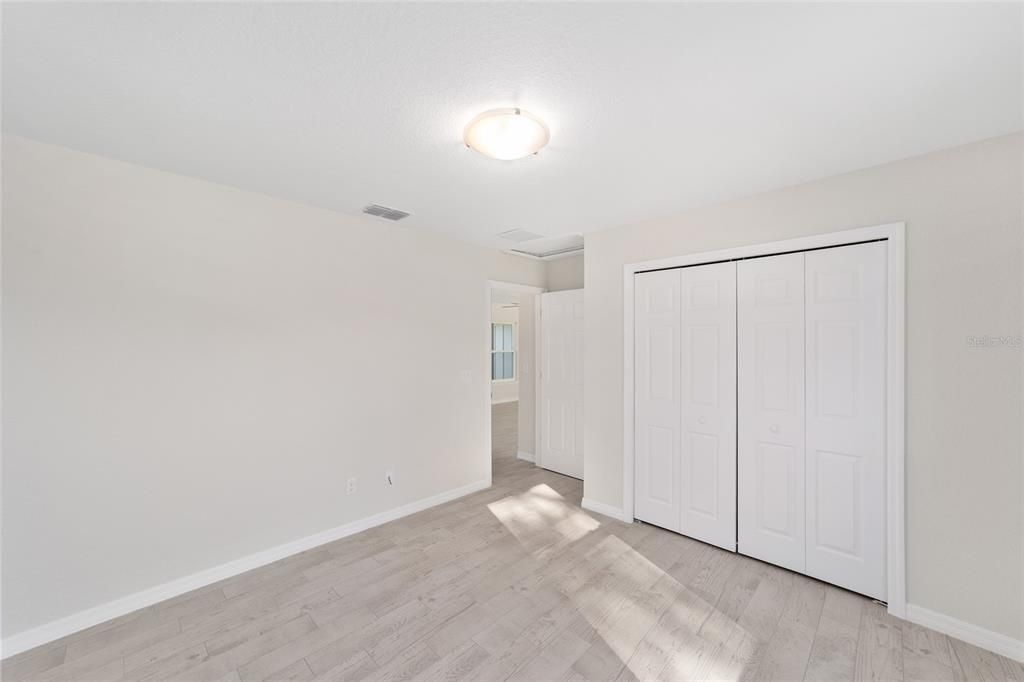 Под контрактом: $272,000 (3 спален, 2 ванн, 1440 Квадратных фут)