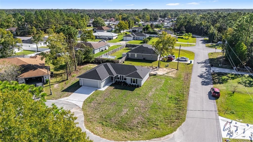 Под контрактом: $272,000 (3 спален, 2 ванн, 1440 Квадратных фут)