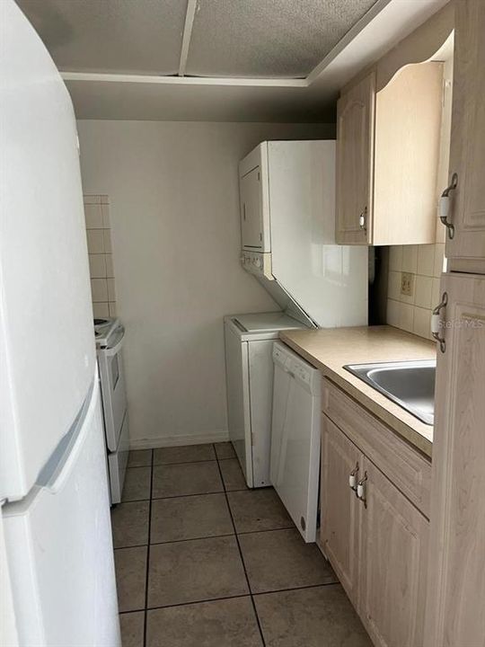 En Renta: $1,300 (2 camas, 1 baños, 952 Pies cuadrados)