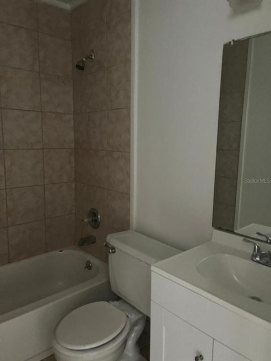 En Renta: $1,300 (2 camas, 1 baños, 952 Pies cuadrados)