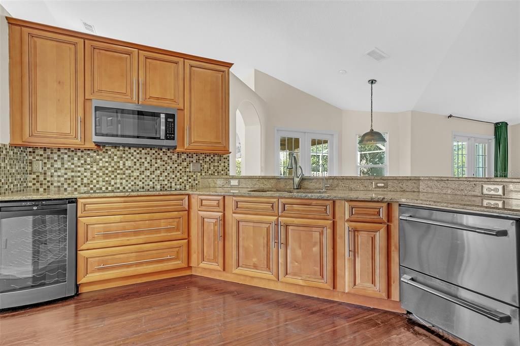 For Sale: $489,000 (4 beds, 3 baths, 2100 Square Feet)