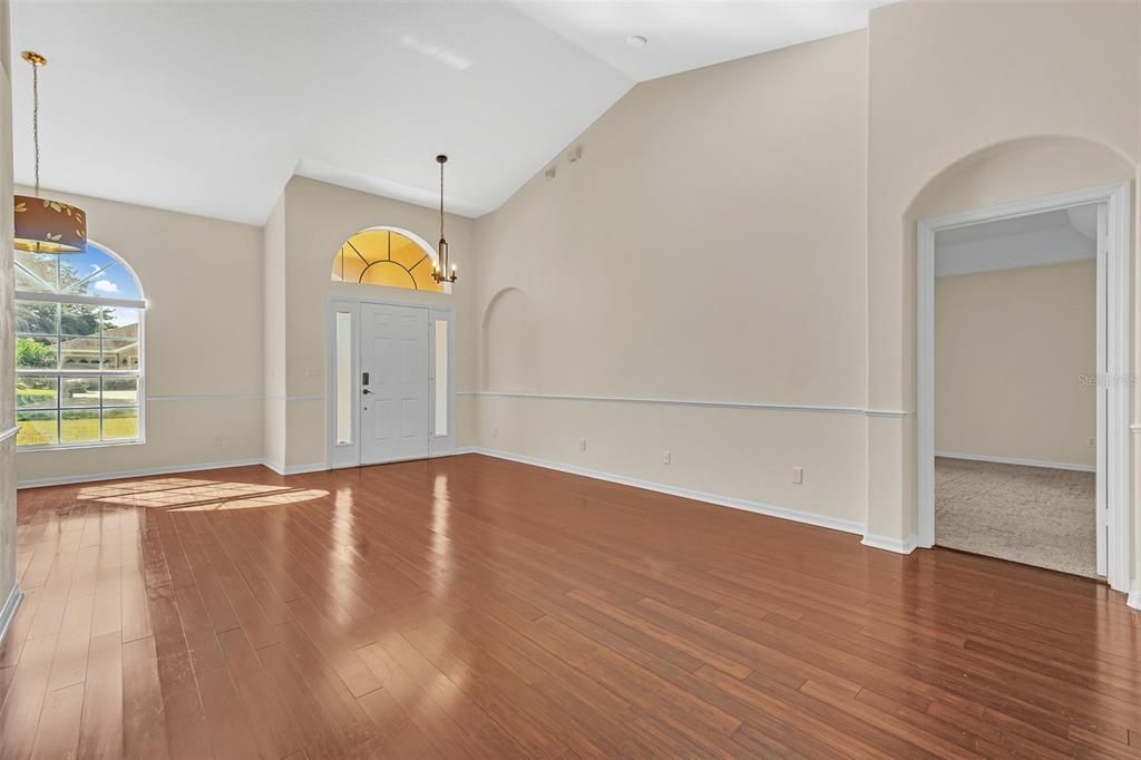 For Sale: $489,000 (4 beds, 3 baths, 2100 Square Feet)