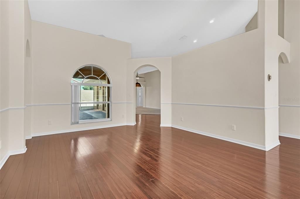 For Sale: $489,000 (4 beds, 3 baths, 2100 Square Feet)